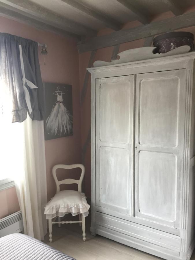 Les Chambres De Paule Thieulloy-l'Abbaye Εξωτερικό φωτογραφία
