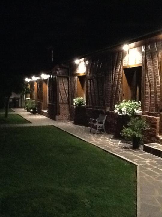 Les Chambres De Paule Thieulloy-l'Abbaye Εξωτερικό φωτογραφία